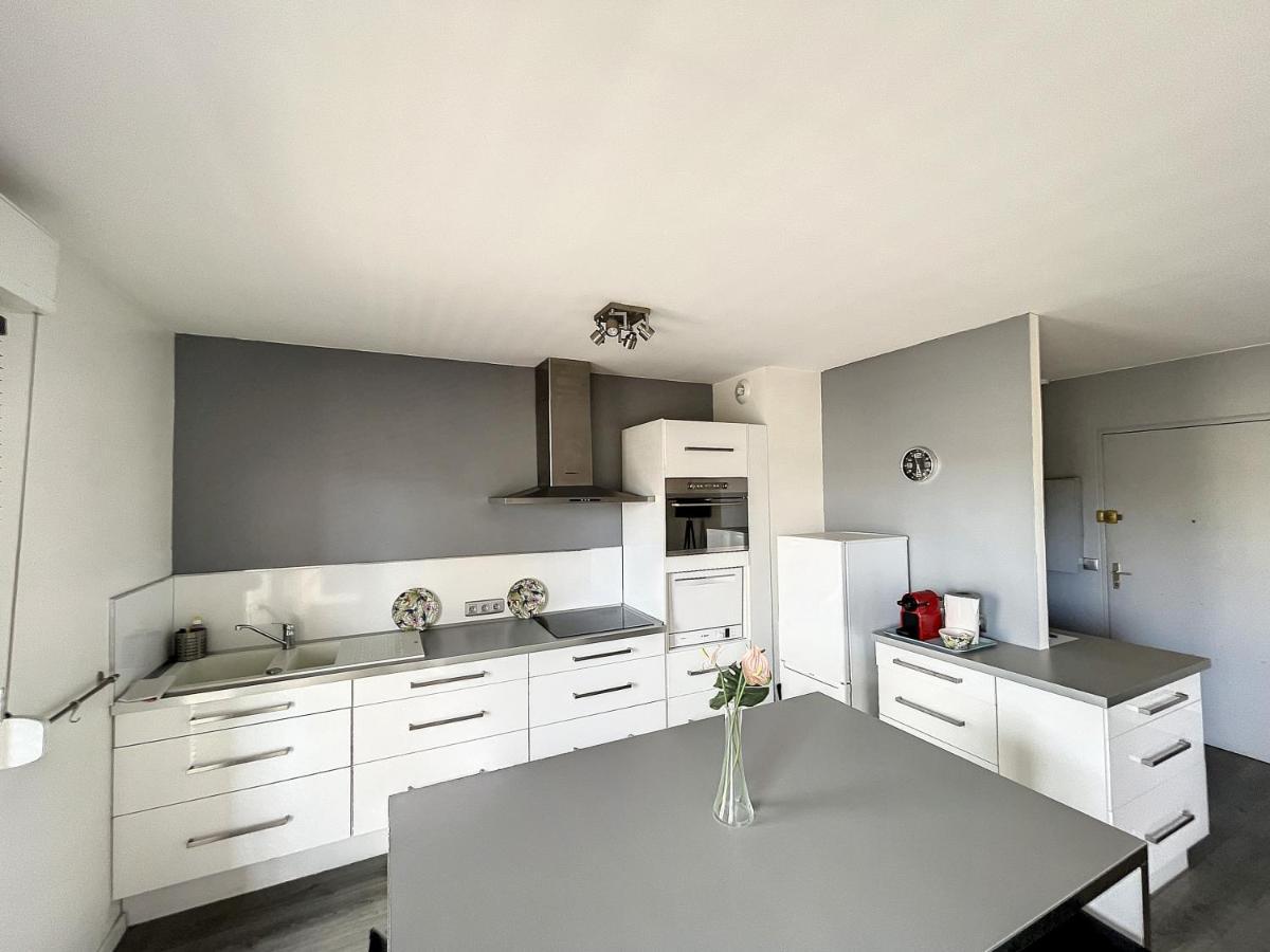City & Cosy, Lyon Charcot- Wifi - Lave Linge - Balcon - Parking Экстерьер фото