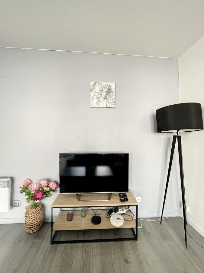 City & Cosy, Lyon Charcot- Wifi - Lave Linge - Balcon - Parking Экстерьер фото