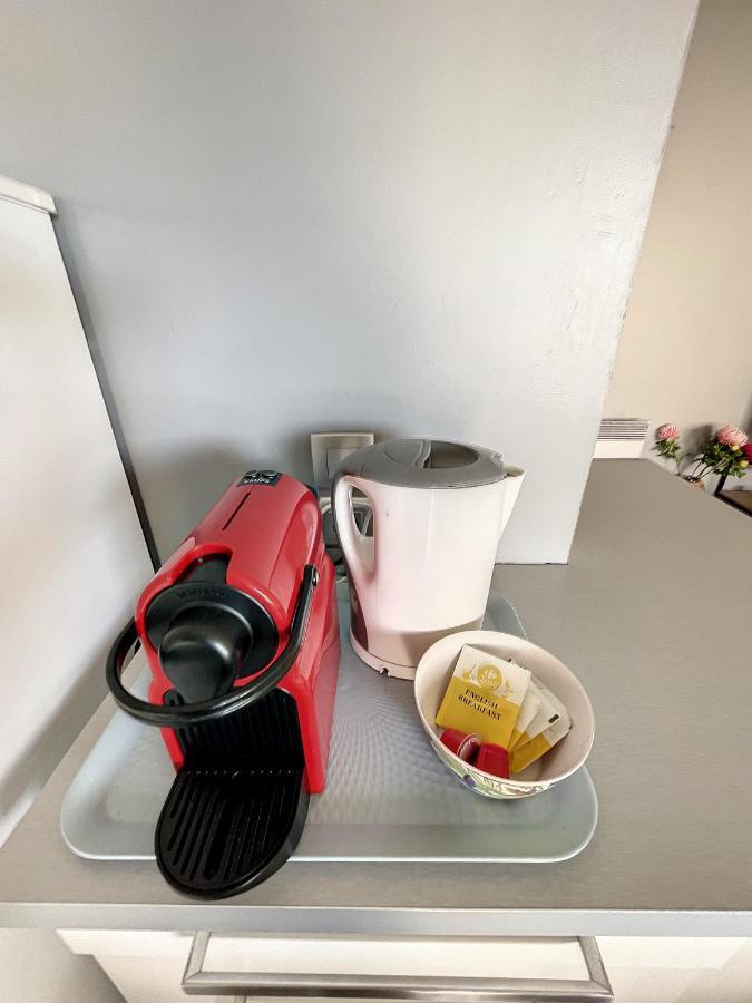 City & Cosy, Lyon Charcot- Wifi - Lave Linge - Balcon - Parking Экстерьер фото