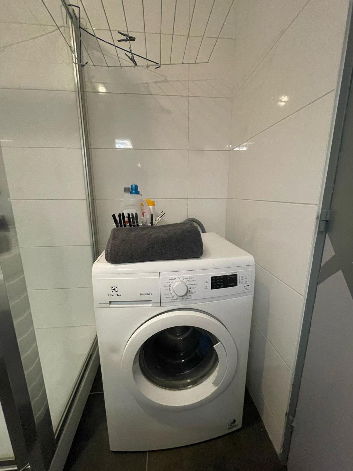 City & Cosy, Lyon Charcot- Wifi - Lave Linge - Balcon - Parking Экстерьер фото